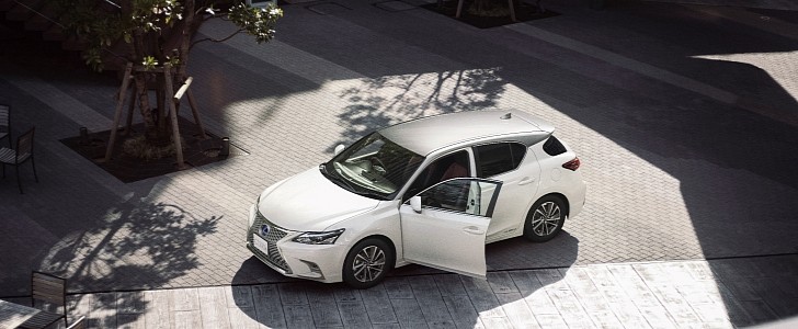 Lexus CT 200h "Cherished Touring" special edition