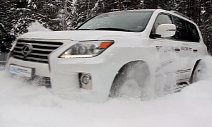 Lexus LX 570 Plays In the Snow