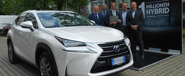 Lexus Sells 1 Million Hybrids