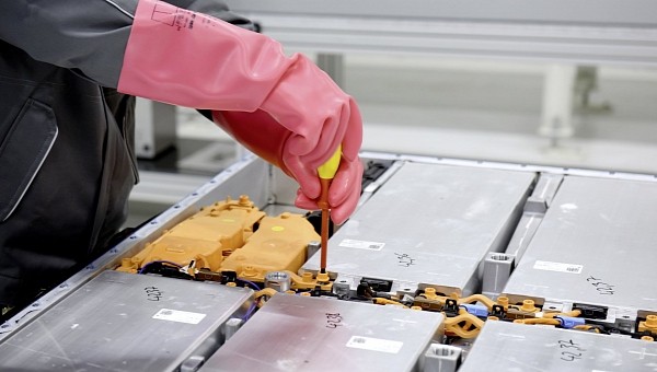Li-ion battery-pack prices have risen in 2022 for the first time