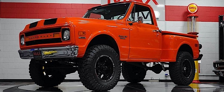 Lifted 1970 Chevrolet pickup