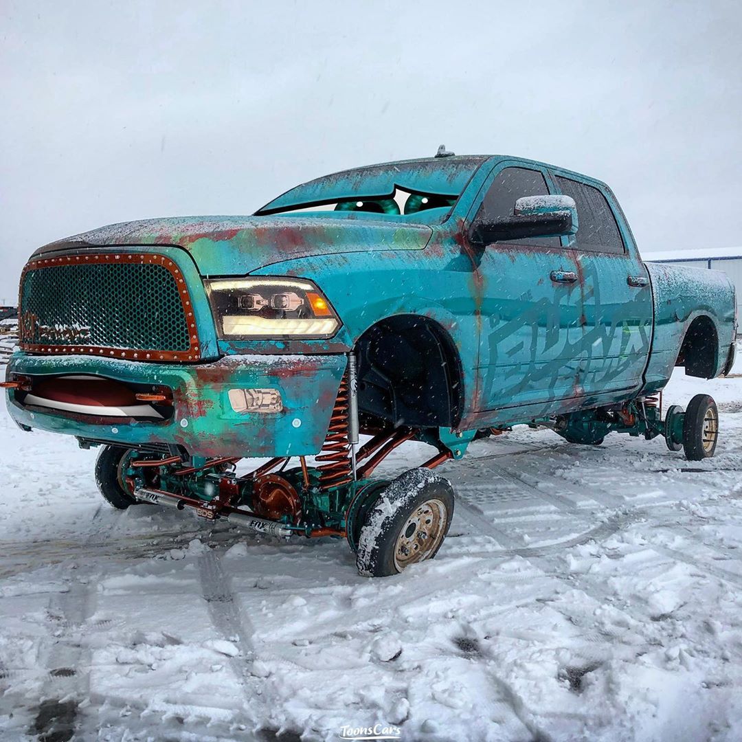 músculo éxtasis lucha Lifted Dodge Ram on Tiny Car Wheels Can't Be Unseen, Does Snow Burnouts -  autoevolution