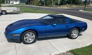 Like-New 1990 Chevy Corvette ZR-1 Presents Itself in Rare Quasar Blue Shade