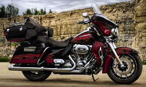 Limited Edition 2011 Harley CVO Ultra Classic Electra Glide Introduced