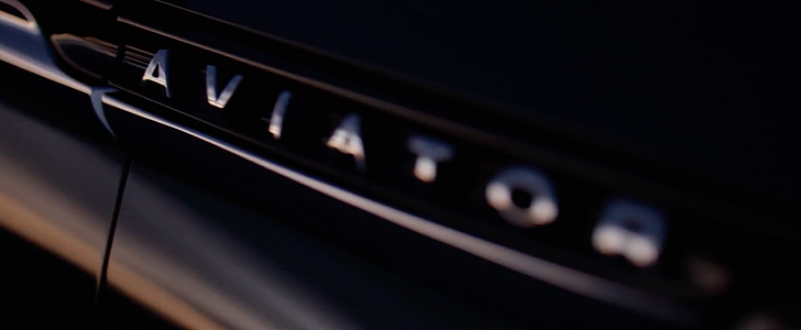 Lincoln brings back the Aviator name