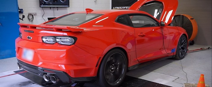 Chevrolet Camaro ZL1 with Lingenfelter 900-hp upgrade package