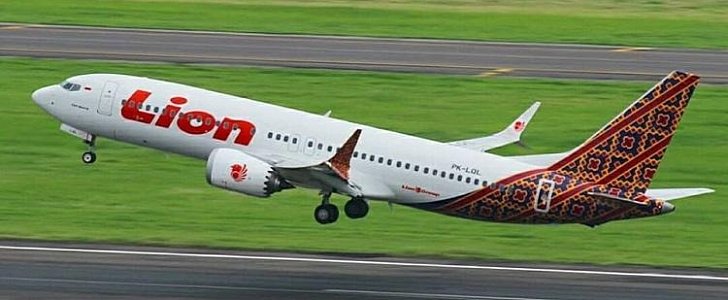 Lion Air plane crashes off Jakarta, 13 minutes after takeofff