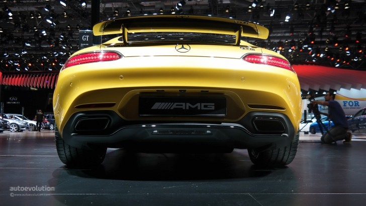 Mercedes-AMG GT S rear