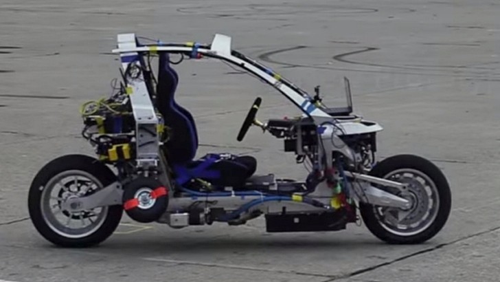 Lit Motorc C-1 self-balancing electric motorcycle