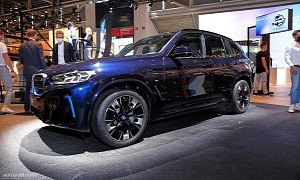 Live Pics: 2022 BMW iX3 Facelift Shows Tasteful Spec at IAA 2021