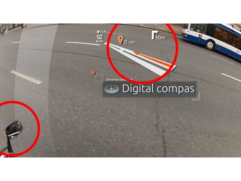 The digital compass helps displaying intuitive image orientation for easy navigation