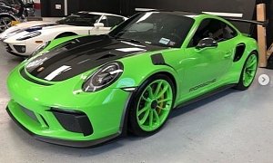 Lizard Green Porsche 911 GT3 RS with Matching Wheels Looks Savage