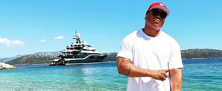 LL Cool J Gives Tour of Solandge Yacht