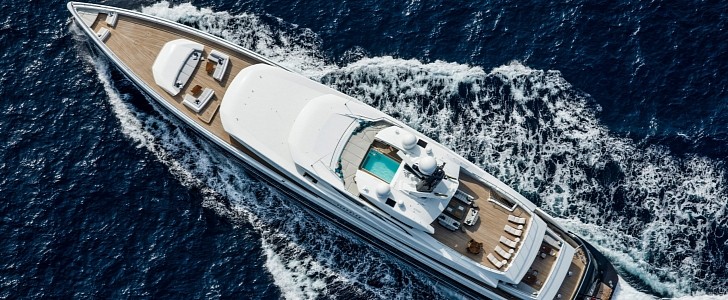 Elandess is a fabulous multi-award-winning superyacht