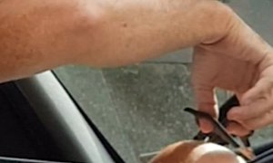 London Cabbie Caught Trimming Leg Hair While Parked at the Cab Rank