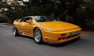 Lotus Esprit Sport 300: The Mid-Engine Masterpiece That Flirted With Perfection