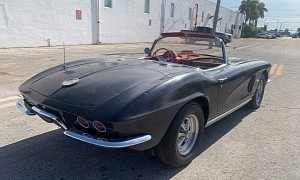 Low-Mileage 1962 Chevrolet Corvette Is a Barn Find Wonder Sitting for Decades