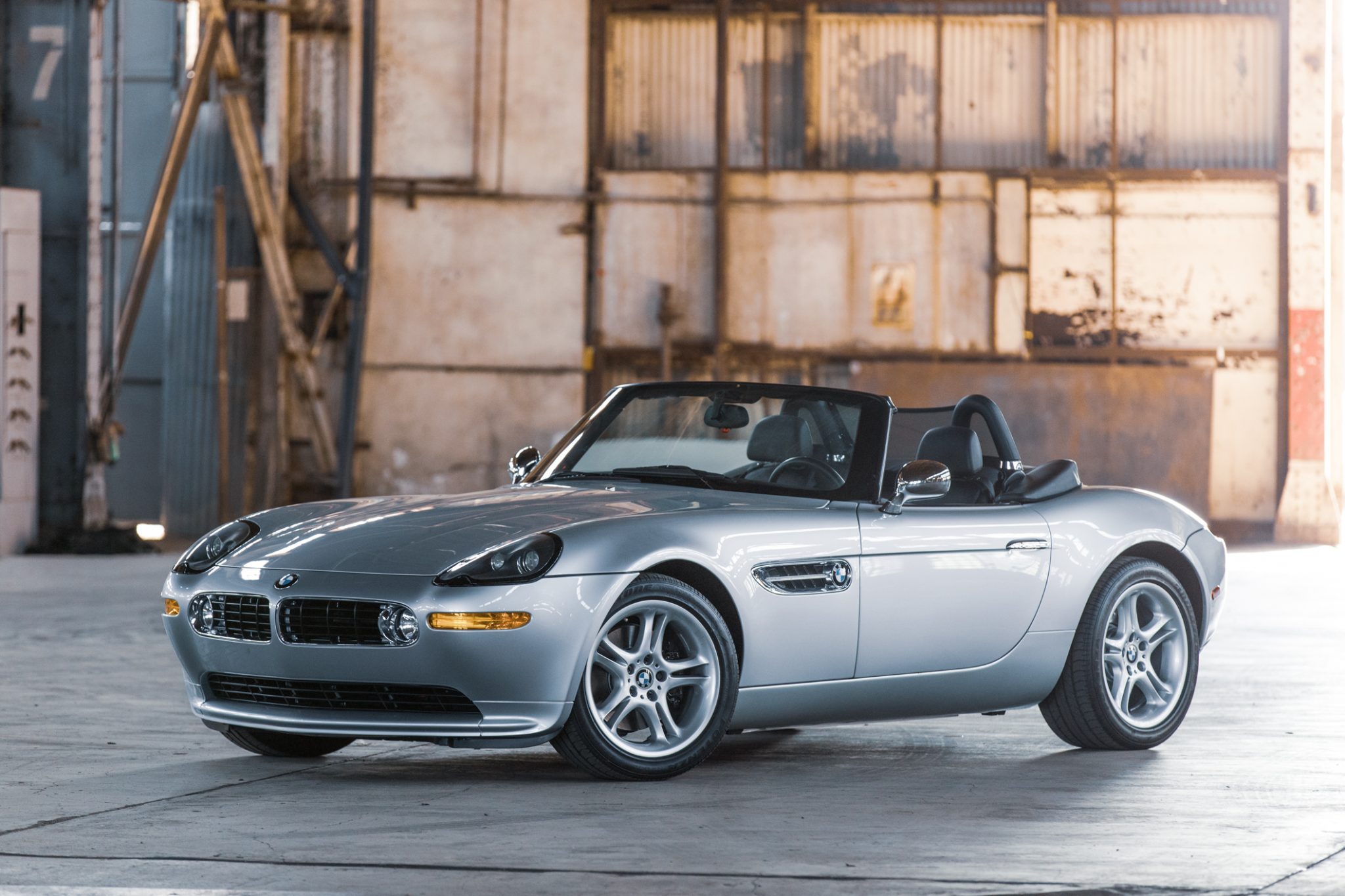 Amazon Jungle Inademen vier keer Low-Mileage 2001 BMW Z8 Might Prove the Ideal Companion for Sunny Road  Trips - autoevolution