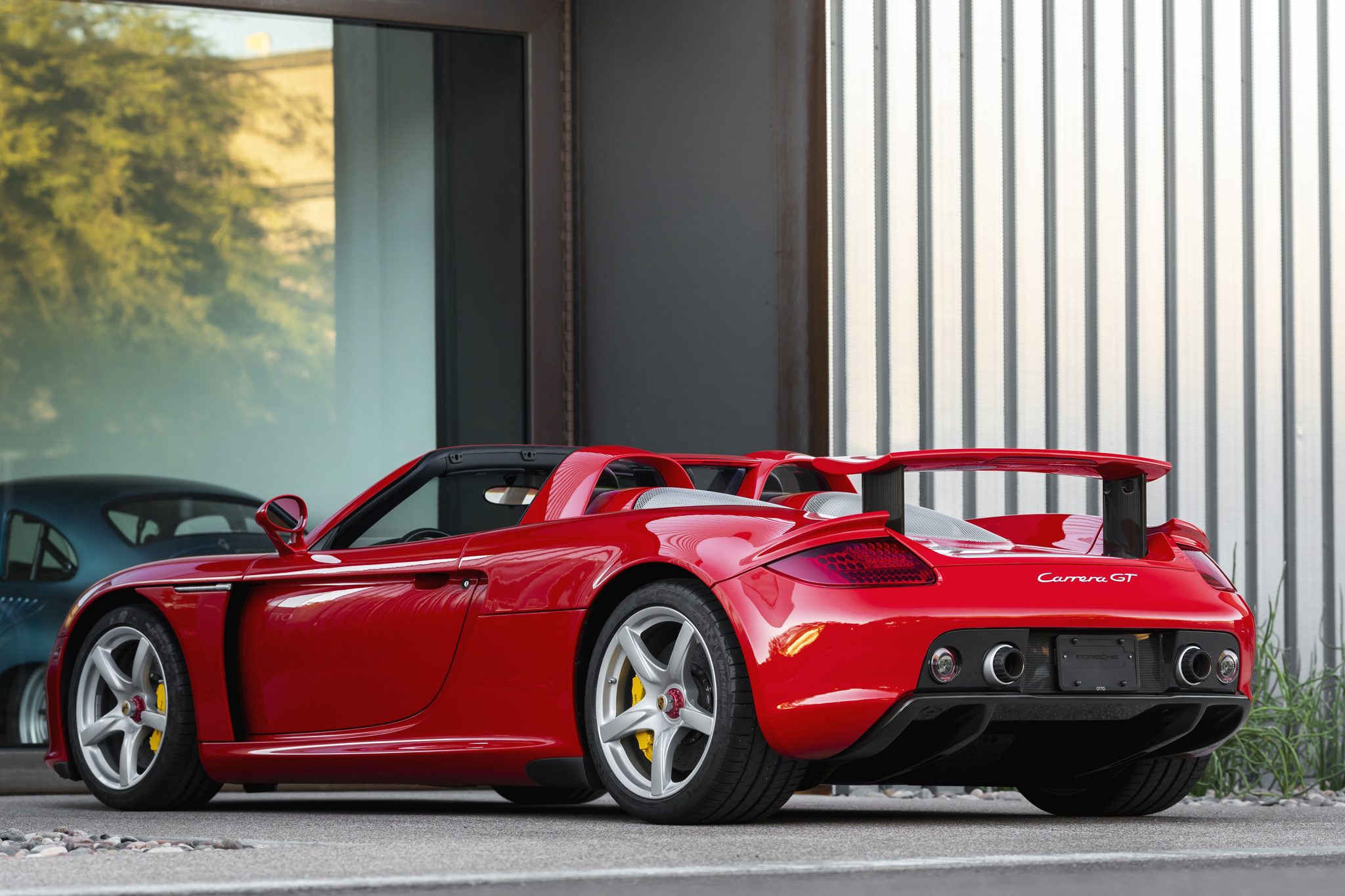 Low-Mileage, Guards Red Porsche Carrera GT Becomes Most Expensive in  History - autoevolution