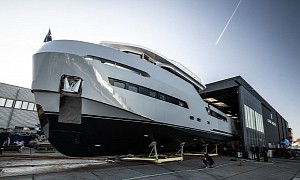 Lynx Yachts Launches Avontuur, a 90-Foot Luxury Yacht Built for Adventure