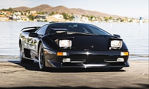 Man Buys 1998 Lamborghini Diablo, Drives It for 1,000 Miles and Decides To Sell It
