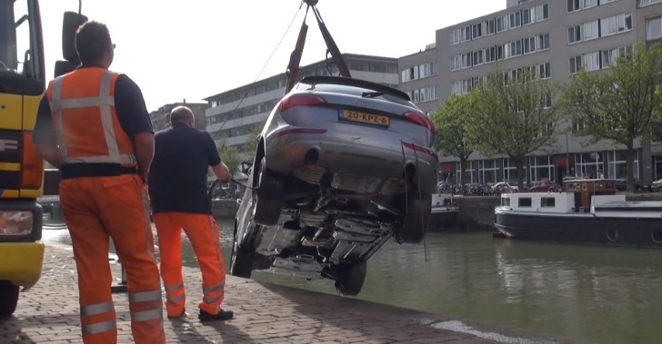 Man Crashes Audi Q5 into Rotterdam Waters