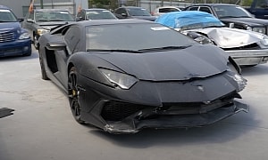 Man Finds Fake Lamborghini Aventador SV in Junkyard, Still Wants To Buy It