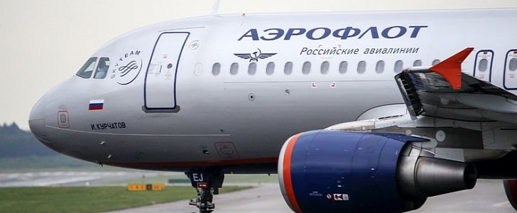 Aeroflot flight from Moscow to Athens hits and kills man running from the police