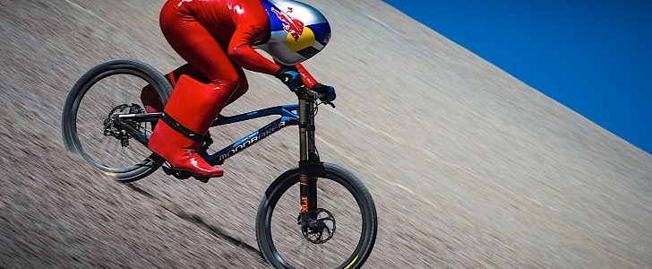 Max Stock breaking bycicle speed record