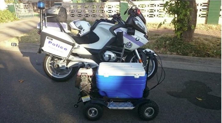 Man Riding a Cooler Gets Reported for Driving Offenses, Gets His Esky Impounded 