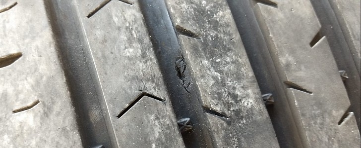 This is how my tire looked when I removed the metal plate from it