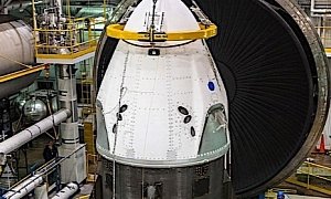Manned SpaceX Crew Dragon to Fly In June 2019, Boeing Starliner in August