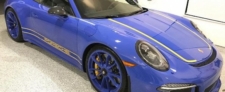 Maritime Blue Porsche 911 R in Texas