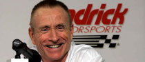 Mark Martin Confirmed for Full 2010 Drive with Hendrick