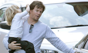 Mark Wahlberg Drives His Kids in Mercedes S-Klasse