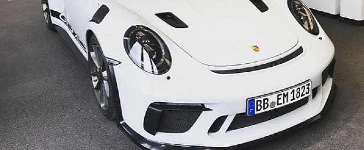 Mark Webber Shares 2019 Porsche 911 GT3 RS Stormtrooper Spec