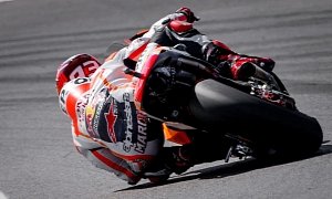 Marquez Leads FP1 at Valencia, Nicky Hayden Becomes a MotoGP Legend