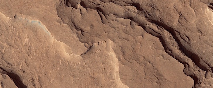 Layers in the Arabia Terra region of Mars