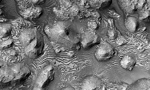 Martian Erosion Makes Planet's Surface Look Like It’s Been Mined