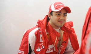 Massa Praises Ferrari Reliability, in Doubt About Performance
