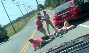 Massive All-Girl Fight Breaks Out at North Carolina Intersection