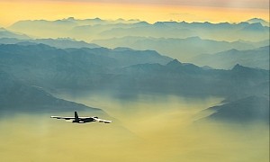Massive B-52 Stratofortress Looks Flimsy Flying Over the Mighty Alps