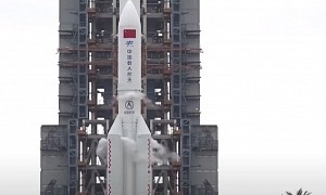 Massive Chinese Rocket Long March 5B Falls Blazing Into the Indian Ocean