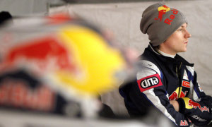 Mateschitz Dismisses Red Bull - Raikkonen Deal for 2011