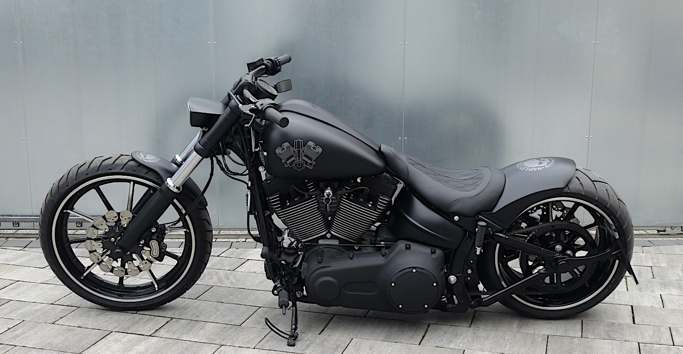 Matte Black Harley Davidson Breakout Is Pure Darkness On Two Wheels Autoevolution