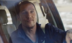 Matthew McConaughey Talks to Dogs About Food in 2016 Lincoln Navigator Ad