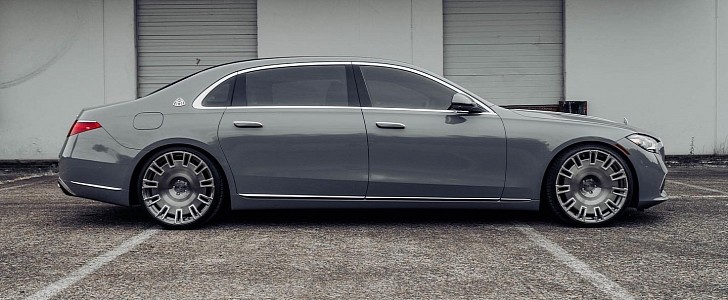 Maybach S 580 Lowered on Matching AGL 60 Brushed Grigio 22s Feels ...