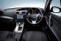 Mazda Debuts New Axela in Japan