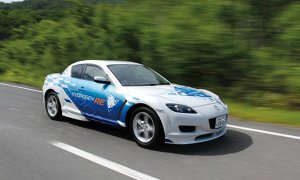 Mazda Hydrogen Rotary Engine Receives International Award