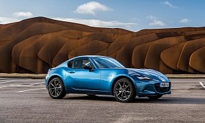 Mazda MX-5 RF Sport Black Edition Goes On Sale, Is the Bee's Knees